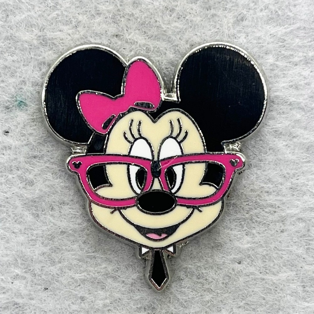 🔮 5/$25 Disney Nerds Rock! Minnie Mouse Pin